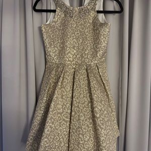 Stunning gold dress with jewels